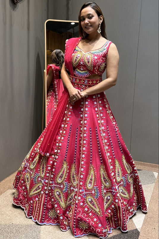 Gulabi Gulzar Lehenga Choli