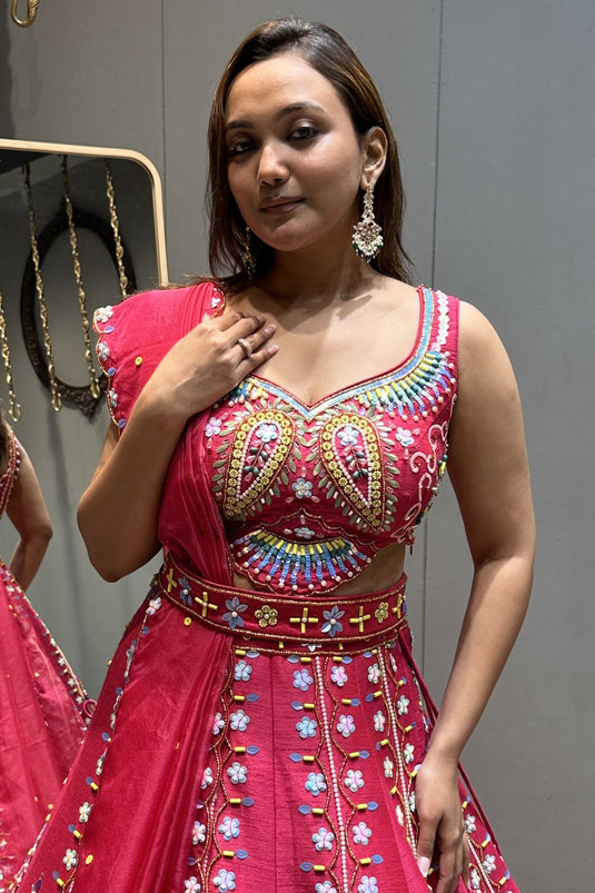 Gulabi Gulzar Lehenga Choli